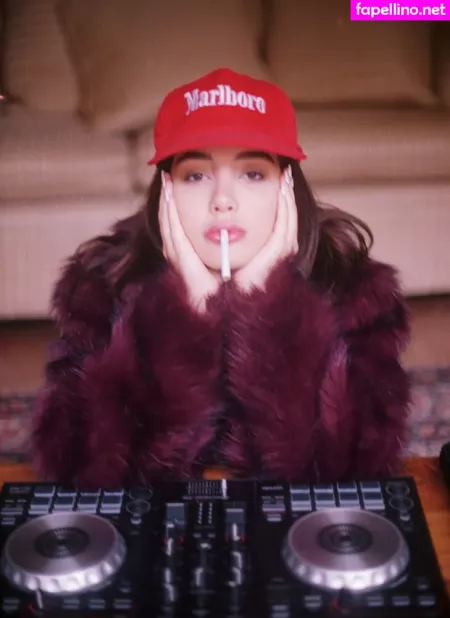 Ella Orten OnlyFans Thumbnail #WFAlmSjPSP