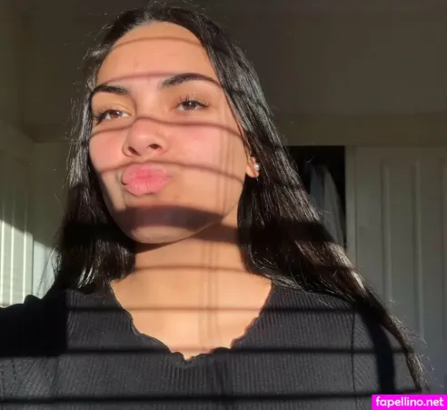 Ella Paleaae OnlyFans Thumbnail #VOun4jrtIn