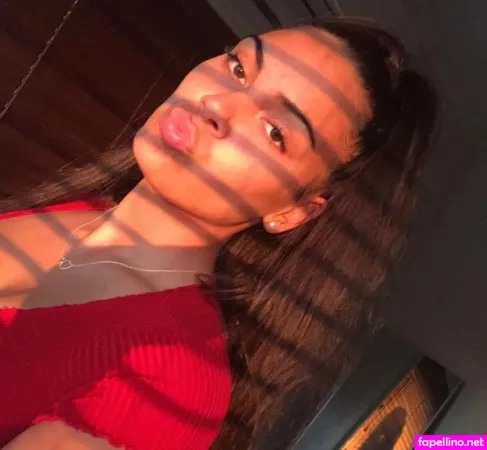 Ella Paleaae OnlyFans Thumbnail #a8yYp9tp45