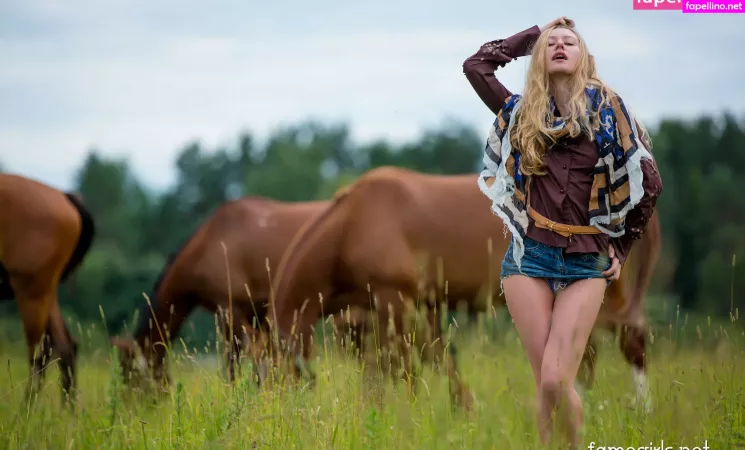 Ella Pasjakina OnlyFans Thumbnail #tO2zolqaz7