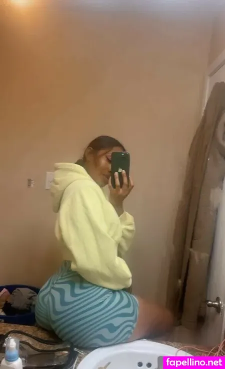 Ella Perry Army OnlyFans Thumbnail #xOFtY1cUj5