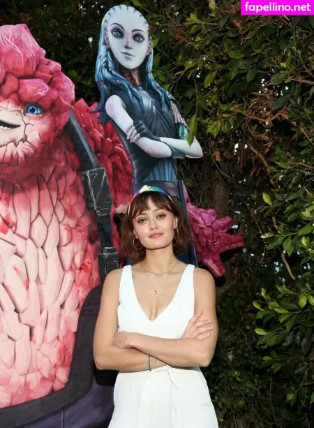 Ella Purnell OnlyFans Thumbnail #rIue2II9Gw