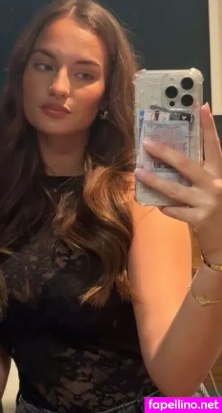 Ella Read Main Profile Photo