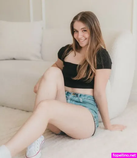 Ella Rene OnlyFans Thumbnail #rELOAaGmbw