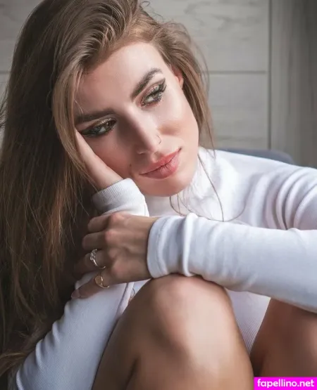 Ella Ru OnlyFans Thumbnail #xCo8H5rq8h