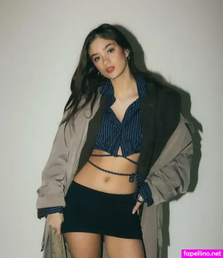 Ella Sophiee OnlyFans Thumbnail #EcDLMGyIjV