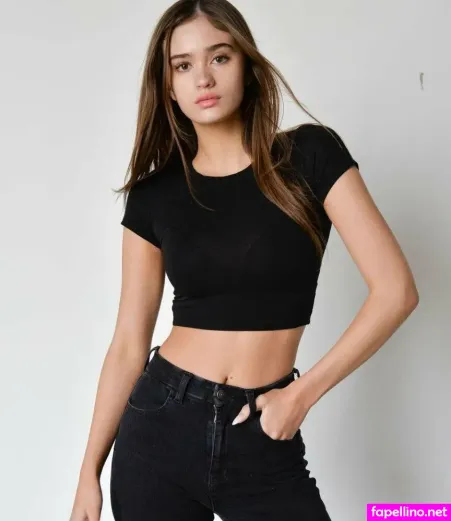 Ella Sophiee OnlyFans Thumbnail #irQg6VP208