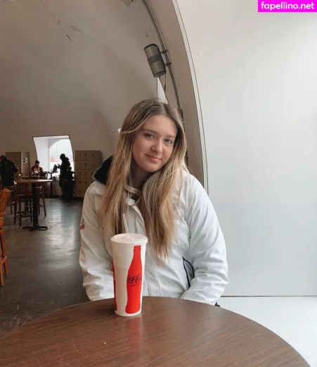 Ella Stewart OnlyFans Thumbnail #IofoMdvfO8