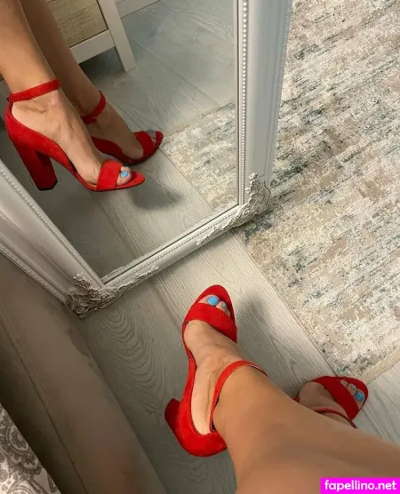 Ella Temptation OnlyFans Thumbnail #Y09FlSnVLM