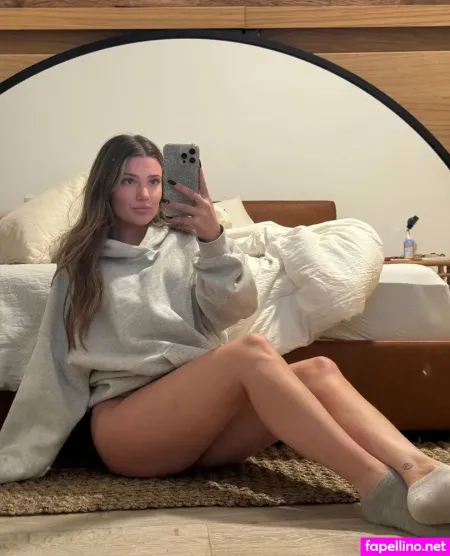 Ellaa B OnlyFans Thumbnail #WG9rrrWpA9
