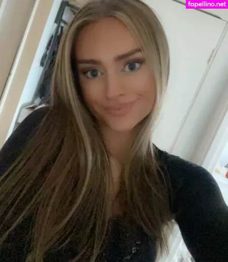 Ellaaaabergztrom OnlyFans Thumbnail #QqtOSgsMN3