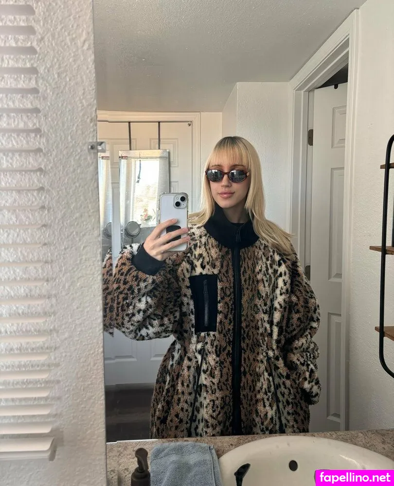 ellabeefreshman, ellamberman Nude Leaked OnlyFans Photo #2TWOzgbr2e