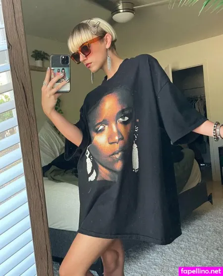 Ellabeefreshman OnlyFans Thumbnail #IUc8EcmBt7