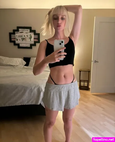 Ellabeefreshman OnlyFans Thumbnail #d7rwAUIIe5