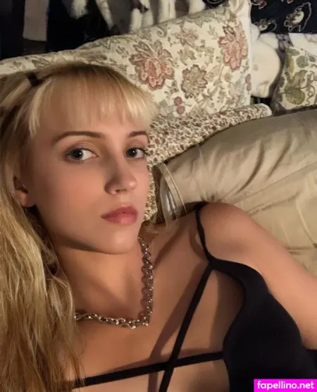 Ellabeefreshman OnlyFans Thumbnail #qiSoybuNV8