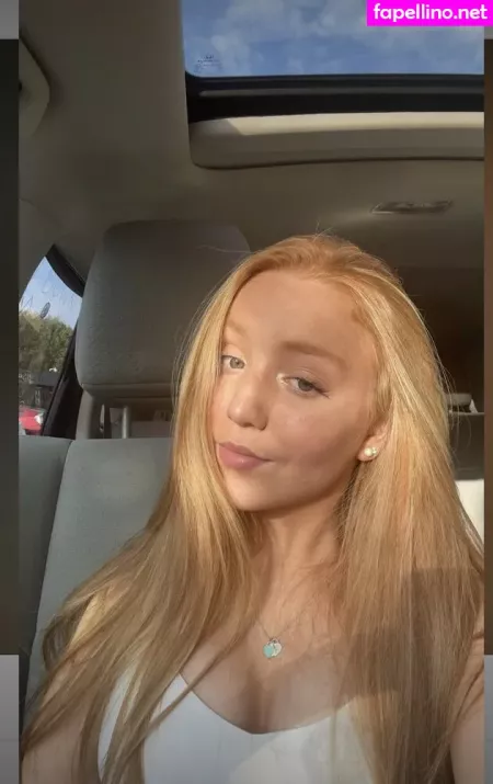 Ellabelle OnlyFans Thumbnail #uwhQLxLG7c