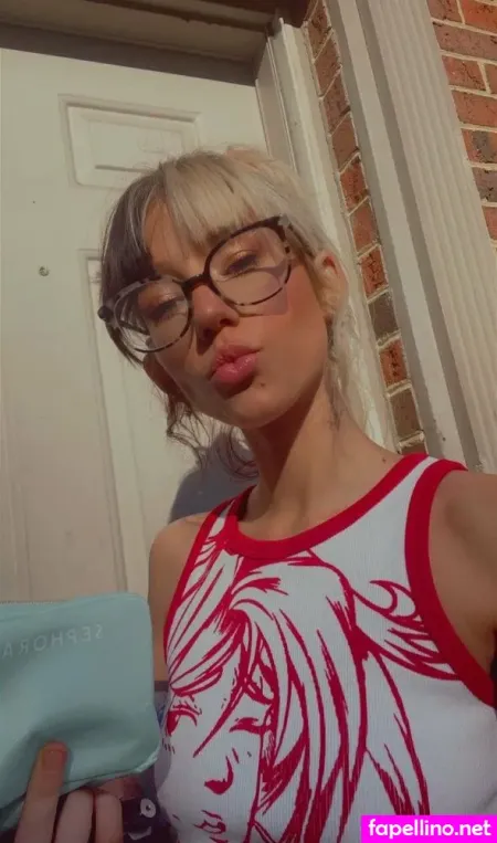 Elladevilfree OnlyFans Thumbnail #JNwvHtARZ5