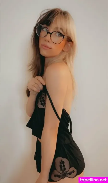 Elladevilfree OnlyFans Thumbnail #nGGRHLs6H4