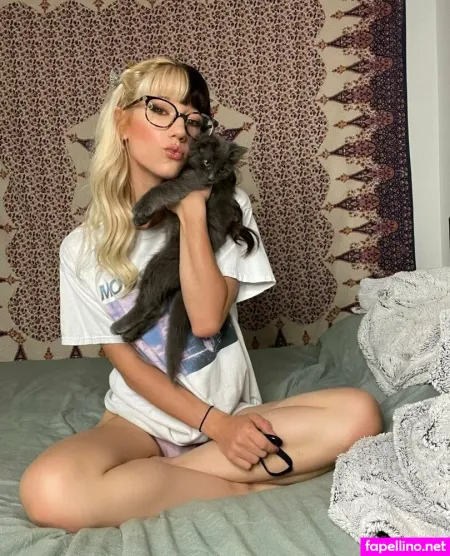 Elladevilfree OnlyFans Thumbnail #qw9l0qLtwy