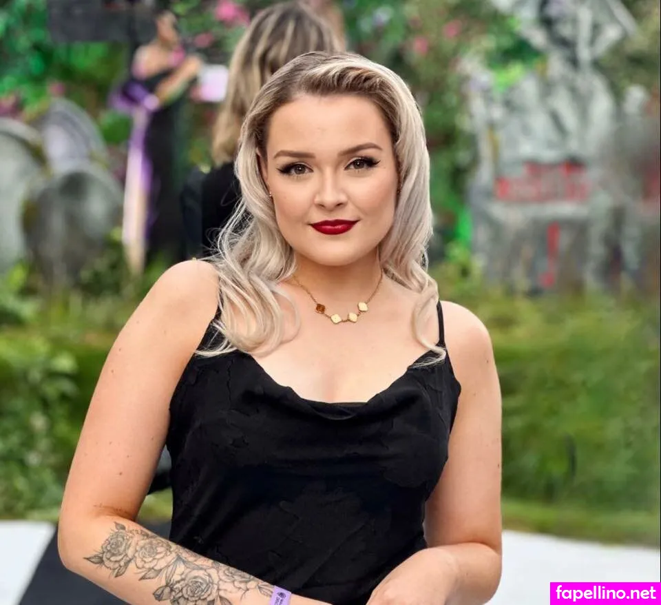 ella-enchanted2, elladoesfx Nude Leaked OnlyFans Photo #ib29t8gfot