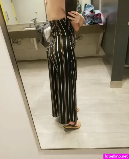 Elladonella OnlyFans Thumbnail #9BSBy2xArP