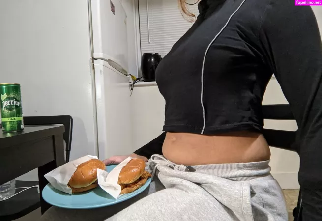 Ellaeating OnlyFans Thumbnail #36uNVIsgwB