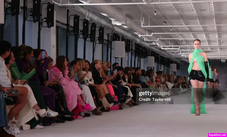 Ellaemhoff OnlyFans Thumbnail #v0WvlOuWNu