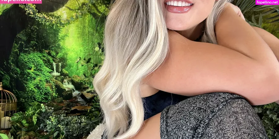 Ellafoxxfree OnlyFans Thumbnail #CTMLjUViEs