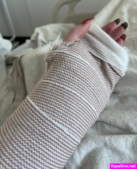 Ellafxxxiryder OnlyFans Thumbnail #T54861w7M4