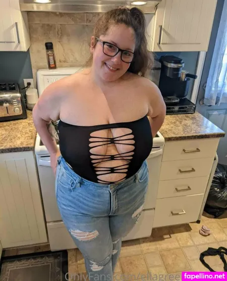 Ellagreenthumbs OnlyFans Thumbnail #RrTYhVa2nw