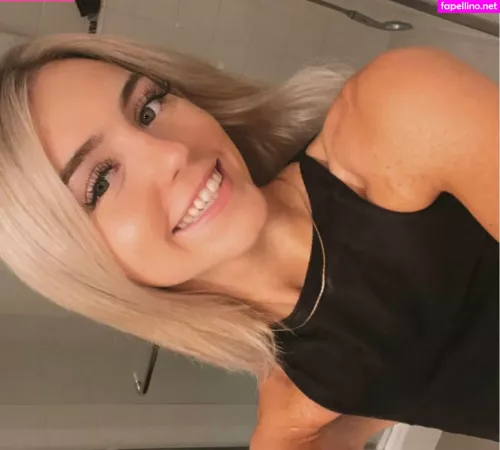 Ellamoorepls OnlyFans Thumbnail #QNKYHJCx5b