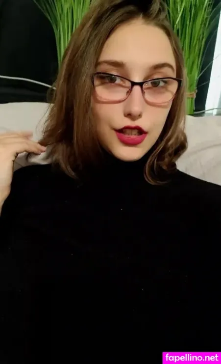 Ellapervella OnlyFans Thumbnail #5fL90r0Kj7