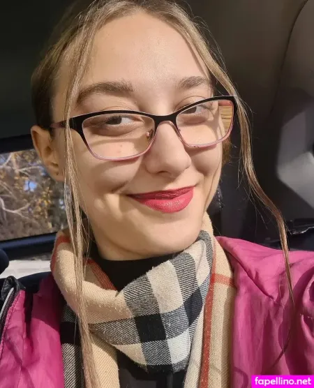 Ellapervella OnlyFans Thumbnail #YZnuh88B0x