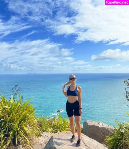 Ellaredmond OnlyFans Thumbnail #eSCwB4a8ia