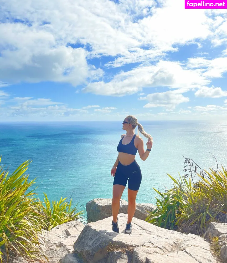 ellaredmond, elly.xoxo Nude Leaked OnlyFans Photo #vrA9JSch2h