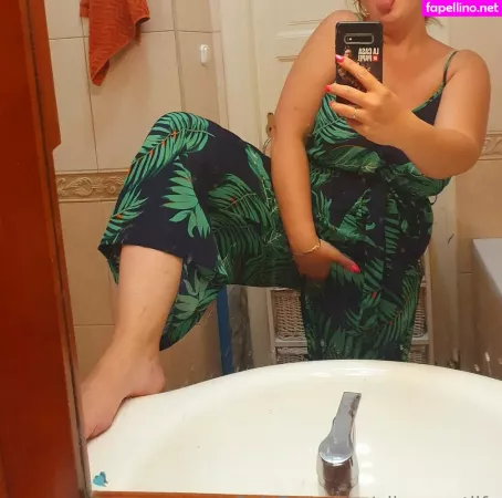 Ellasecretlife OnlyFans Thumbnail #0s3EFz7Zwr