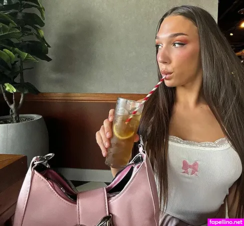 Elldesirable OnlyFans Thumbnail #Z8OQtk5AVQ