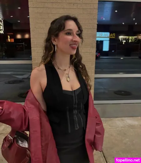 Elle Aferiat OnlyFans Thumbnail #eQzEQRXlnc