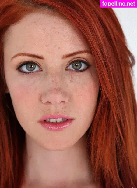 Elle Alexandra OnlyFans Thumbnail #i2z6y6BdlV