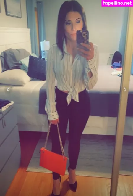 Elle Baker OnlyFans Thumbnail #d72EzVtfIS