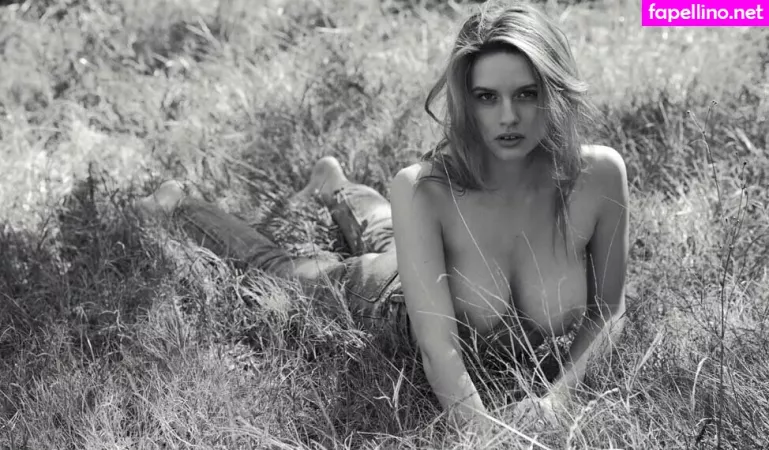 Elle Brittain OnlyFans Thumbnail #6K0p6bfKVH