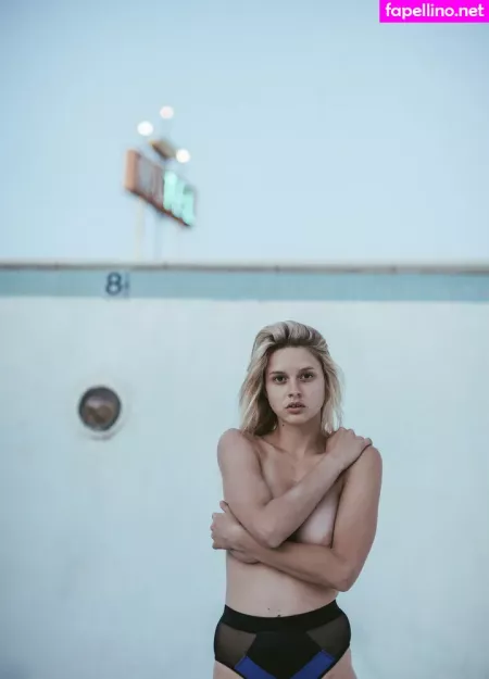 Elle Brittain OnlyFans Thumbnail #MZCTQmobhF