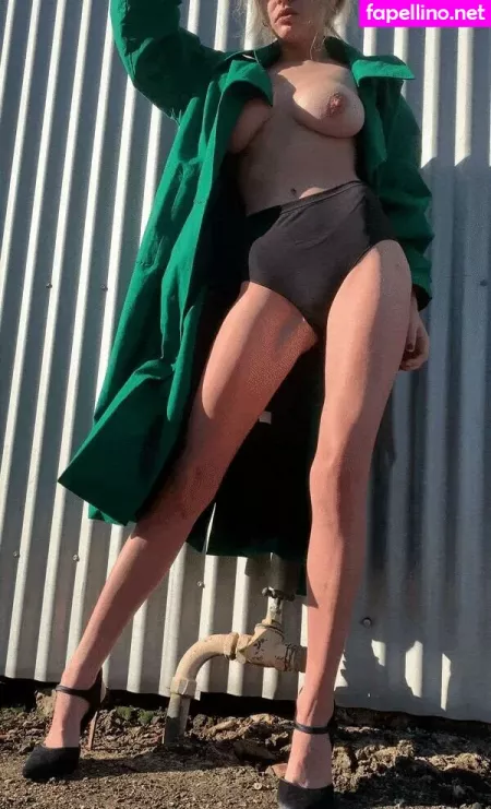 Elle Brittain OnlyFans Thumbnail #TzNZ2QmSGJ