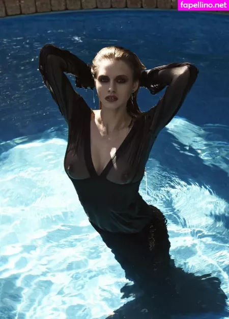 Elle Brittain OnlyFans Thumbnail #djix5qTWxU