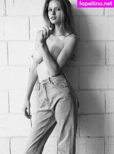 Elle Brittain OnlyFans Thumbnail #lvTuvDzQSv