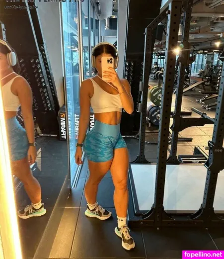 Elle Edward OnlyFans Thumbnail #RefLZ2F2AV