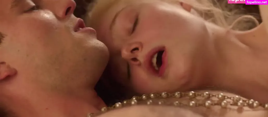 Elle Fanning OnlyFans Thumbnail #kB0iBbTYKm