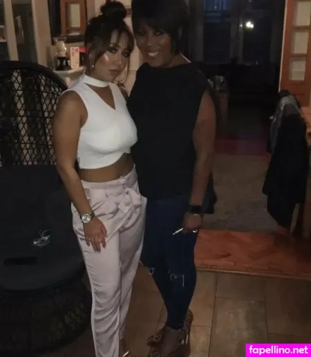 Elle Heath OnlyFans Thumbnail #U1TD30IoM0