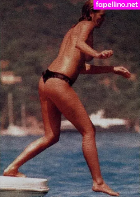 Elle Macpherson OnlyFans Thumbnail #z2PmsG100a