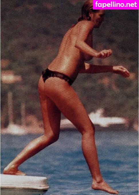 ElleMacpherson, ellemacphersonofficial Nude Leaked OnlyFans Photo #z2PmsG100a